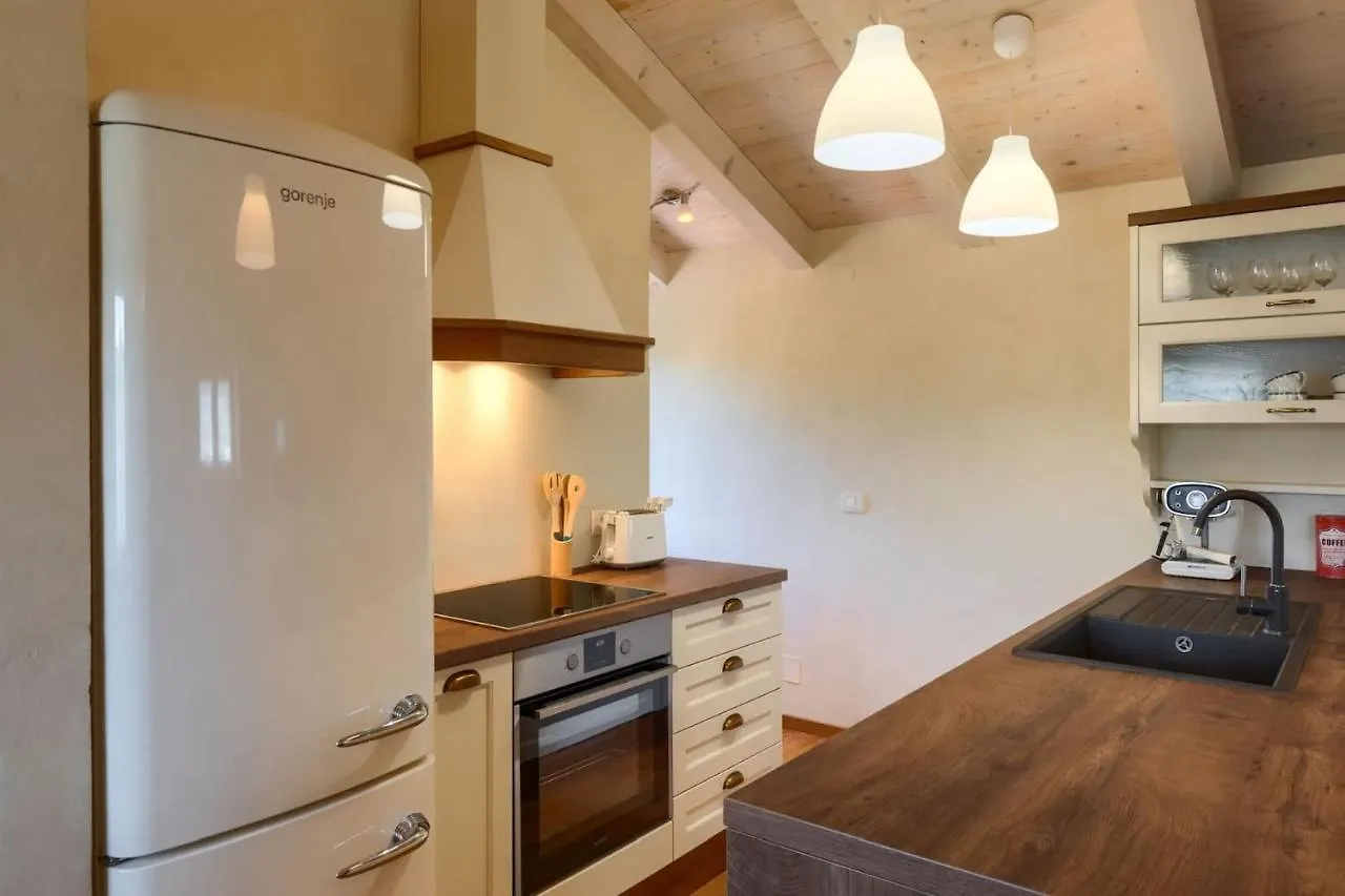 Villa Casa Bastiani With Pool And Grill In Buje Croatia